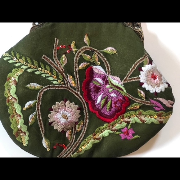 [Alexia Crawford] Olive Embroidered Evening Purse - Picture 4 of 7